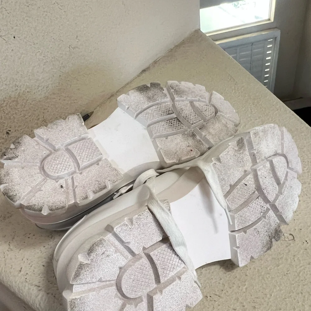 Steve Madden White Michigan Platform Sneakers Chunky Lug Sole Y2K Streetwear 9.5